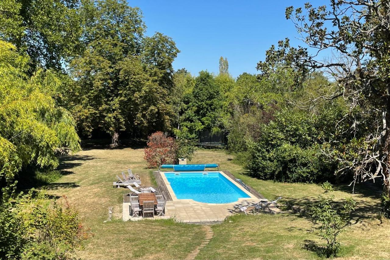 Beautiful 6 Bedroom House With Pool & Large Garden Le Pêchereau Kültér fotó