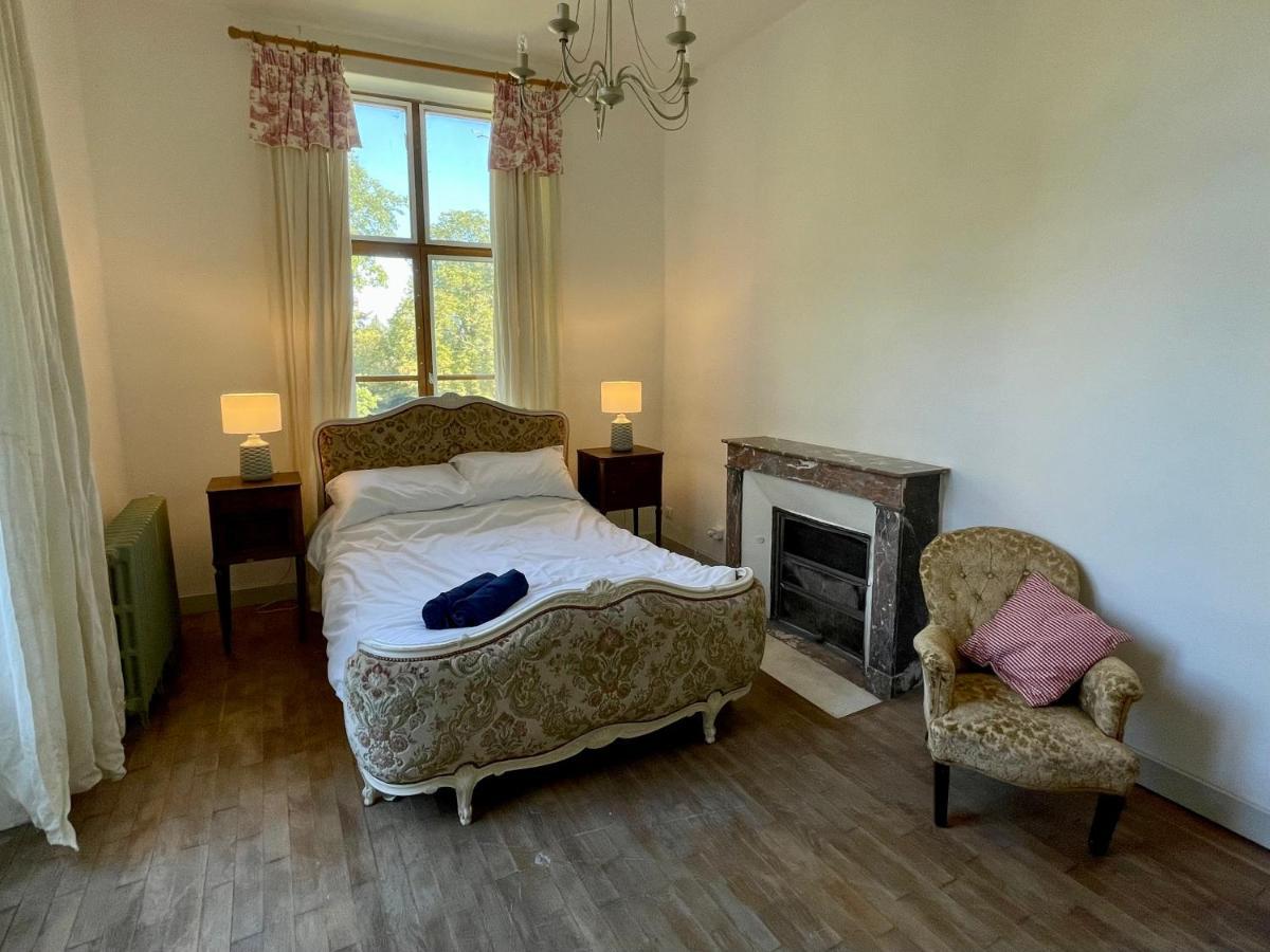 Beautiful 6 Bedroom House With Pool & Large Garden Le Pêchereau Kültér fotó