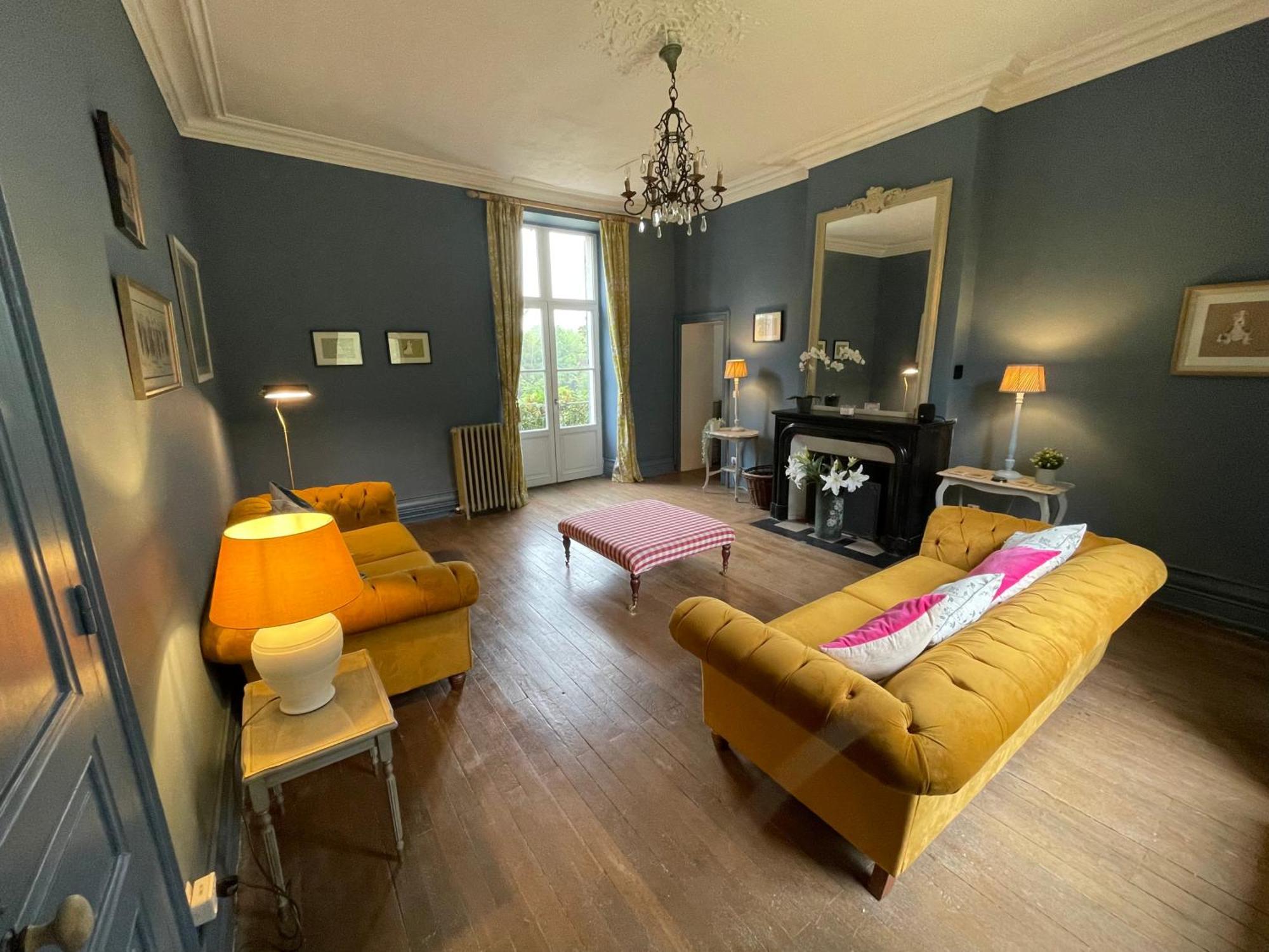 Beautiful 6 Bedroom House With Pool & Large Garden Le Pêchereau Kültér fotó